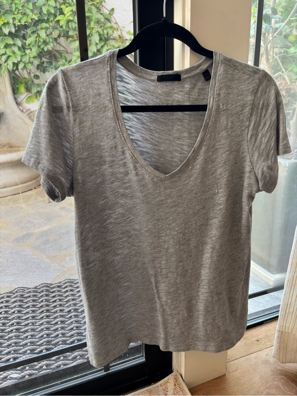 ATM Women’s Grey V-Neck Short Sleeve Tee